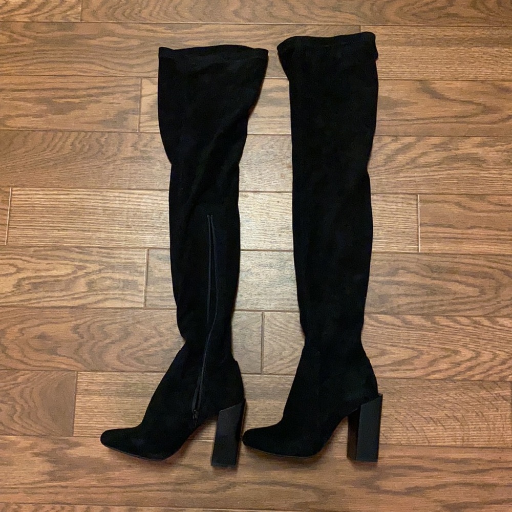 Perouze Boots in Black Suede with Black Heel
